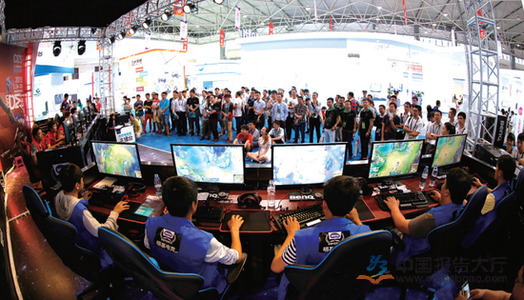 表现令人惊 表现令人惊