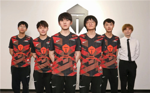 借敏锐的场 借敏锐的场